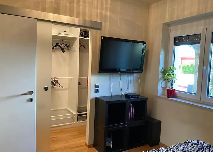 Vermiete Wunderschoenes Mit Garten In Woerthersee-naehe Apartament Klagenfurt am Woerthersee