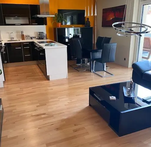 Vermiete Wunderschoenes Mit Garten In Woerthersee-naehe Apartament